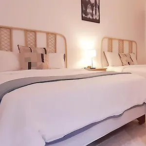 Hotel Plaza Kavia, Saint-Domingue